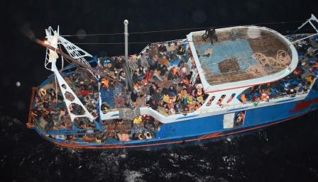 migrant vessel low res